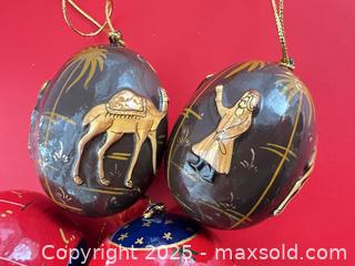 MaxSold Auction: Camel and desert-themed Christmas ornaments - London (Ontario, Canada) SELLER MANAGED Downsizing Online Auction - Charlotte Street