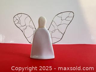 MaxSold Auction: Ceramic angel decor piece - London (Ontario, Canada) SELLER MANAGED Downsizing Online Auction - Charlotte Street