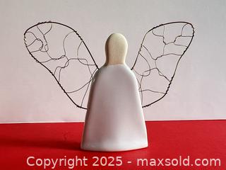 MaxSold Auction: Ceramic angel decor piece - London (Ontario, Canada) SELLER MANAGED Downsizing Online Auction - Charlotte Street