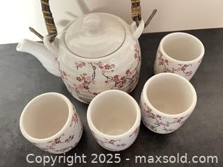 MaxSold Auction: Ceramic tea set with 4 cups  - London (Ontario, Canada) SELLER MANAGED Downsizing Online Auction - Charlotte Street