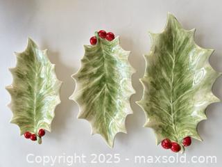 MaxSold Auction: Christmas Holly-themed nesting ceramic dishes  - London (Ontario, Canada) SELLER MANAGED Downsizing Online Auction - Charlotte Street
