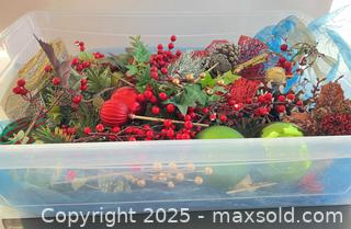 MaxSold Auction: Floral picks for wreath or floral arrangements  - London (Ontario, Canada) SELLER MANAGED Downsizing Online Auction - Charlotte Street