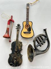 MaxSold Auction: Musical instrument ornaments - London (Ontario, Canada) SELLER MANAGED Downsizing Online Auction - Charlotte Street