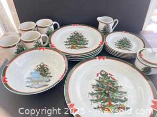 MaxSold Auction: Porcelain Christmas dish set including serving plates, creamer, sugar bowl - London (Ontario, Canada) SELLER MANAGED Downsizing Online Auction - Charlotte Street