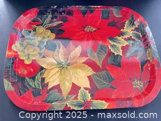 MaxSold Auction: Serving trays / cookie plates with Christmas themes - London (Ontario, Canada) SELLER MANAGED Downsizing Online Auction - Charlotte Street