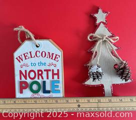MaxSold Auction: Set of 2 Rustic Farmhouse Wooden Christmas Decorations - London (Ontario, Canada) SELLER MANAGED Downsizing Online Auction - Charlotte Street