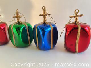 MaxSold Auction: Set of 4 Glass Gift-Shaped Christmas Tree Ornaments - London (Ontario, Canada) SELLER MANAGED Downsizing Online Auction - Charlotte Street