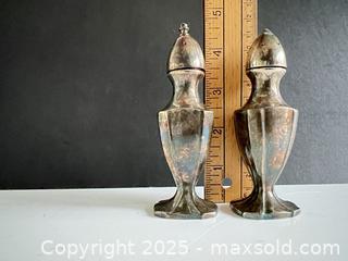 MaxSold Auction: Silver plated salt and pepper shakers - London (Ontario, Canada) SELLER MANAGED Downsizing Online Auction - Charlotte Street