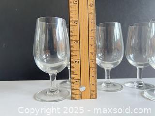 MaxSold Auction: Small port or liqueur glasses - London (Ontario, Canada) SELLER MANAGED Downsizing Online Auction - Charlotte Street