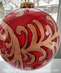 MaxSold Auction: Translucent painted glass ornament - London (Ontario, Canada) SELLER MANAGED Downsizing Online Auction - Charlotte Street