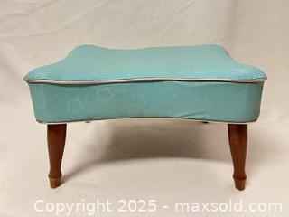 MaxSold Auction: Vintage Aqua Vinyl Upholstered Footstool with Turned Wood Legs - London (Ontario, Canada) SELLER MANAGED Downsizing Online Auction - Charlotte Street