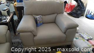 MaxSold Auction: Living Room Chair - Surrey (British Columbia, Canada) PARTNER MANAGED Estate Sale Online Auction - 154 Street (CONDO)
