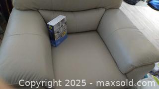 MaxSold Auction: Living Room Chair - Surrey (British Columbia, Canada) PARTNER MANAGED Estate Sale Online Auction - 154 Street (CONDO)