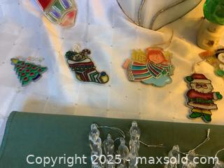 MaxSold Auction: Vintage Christmas Sun Catchers, Christmas Night Light and Icicles - San Jose (California, USA) SELLER MANAGED Downsizing Online Auction - Gretchen Lane