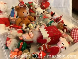 MaxSold Auction: Vintage Mid Century Flocked Christmas Figurines. - San Jose (California, USA) SELLER MANAGED Downsizing Online Auction - Gretchen Lane