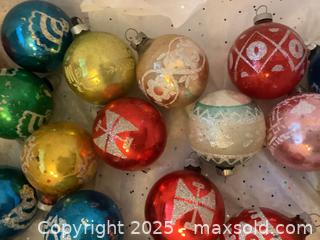 MaxSold Auction: Vintage Shiny Brite mercury glass Christmas ornaments - San Jose (California, USA) SELLER MANAGED Downsizing Online Auction - Gretchen Lane
