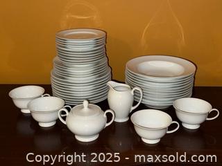 MaxSold Auction: Vintage Pure White Rosenthal “Classic Rose” Porcelain Dish Set  - Toronto (Ontario, Canada) PARTNER MANAGED Estate Sale Online Auction - Wychwood Park