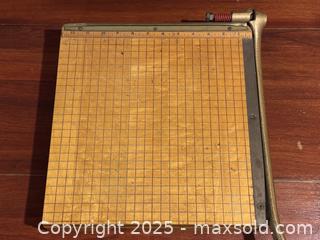 MaxSold Auction: Vintage Ingento Graph Paper Cutter  - Victoria (British Columbia, Canada) SELLER MANAGED Moving Online Auction - Toronto Street
