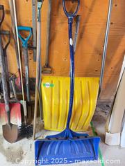 MaxSold Auction: Garden Tools - Clarington (Ontario, Canada) SELLER MANAGED Downsizing Online Auction - Mercer Road