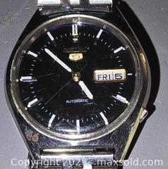 MaxSold Auction: Vintage Seiko Watch - Toronto (Ontario, Canada) SELLER MANAGED Downsizing Online Auction - Millwood Road