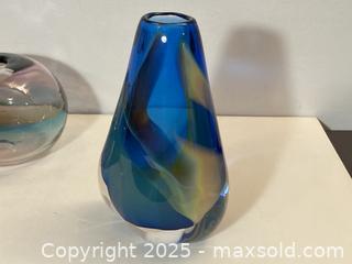 MaxSold Auction: Four Art Glass Vases - North Vancouver (British Columbia, Canada) PARTNER MANAGED Downsizing Online Auction - 14th Street West