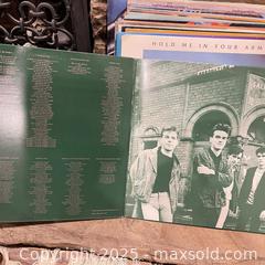 MaxSold Auction: The Smiths: The Queen Is Dead 12&#34; Vinyl LP  - Halton Hills (Ontario, Canada) SELLER MANAGED Downsizing Online Auction - Market Street