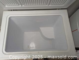 MaxSold Auction: Kenmore Freezer - Burlington (Ontario, Canada) SELLER MANAGED Downsizing Online Auction -  North Shore Boulevard East