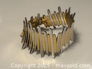 MaxSold Auction: Adjustable Modern Abstract Style Bracelet - Toronto (Ontario, Canada) PARTNER MANAGED Estate Sale Online Auction - Dundas Street West (STORAGE)