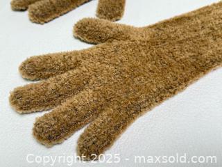 MaxSold Auction: Burberry Wool Blend Long Teddy Knit Gloves  - Toronto (Ontario, Canada) PARTNER MANAGED Estate Sale Online Auction - Dundas Street W (STORAGE)