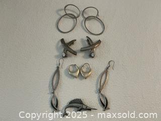 MaxSold Auction: Sterling Silver Earrings x4 - Toronto (Ontario, Canada) PARTNER MANAGED Estate Sale Online Auction - Dundas Street West (STORAGE)