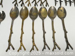 MaxSold Auction: West Elm Figural Twig Cutlery Set  - Toronto (Ontario, Canada) PARTNER MANAGED Estate Sale Online Auction - Dundas Street West (STORAGE)