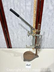 MaxSold Auction: Black &#38; Decker Vintage Cast Iron Drill Press Stand - Warwick (Rhode Island, USA) SELLER MANAGED Reseller Online Auction - Warwick Avenue