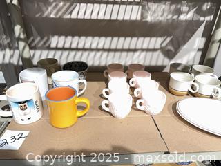 MaxSold Auction: Mixed Ceramic Novelty Mugs and Glass Drinkware with 2 Plates - Warwick (Rhode Island, USA) SELLER MANAGED Reseller Online Auction - Warwick Avenue