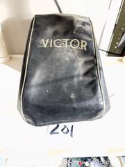 MaxSold Auction: Vintage 1940’s Victor Mechanical Adding Machine  - Warwick (Rhode Island, USA) SELLER MANAGED Reseller Online Auction - Warwick Avenue