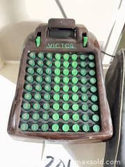 MaxSold Auction: Vintage 1940’s Victor Mechanical Adding Machine  - Warwick (Rhode Island, USA) SELLER MANAGED Reseller Online Auction - Warwick Avenue