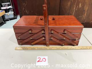 MaxSold Auction: Wooden Sewing Storage Box - Warwick (Rhode Island, USA) SELLER MANAGED Reseller Online Auction - Warwick Avenue