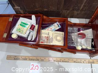 MaxSold Auction: Wooden Sewing Storage Box - Warwick (Rhode Island, USA) SELLER MANAGED Reseller Online Auction - Warwick Avenue