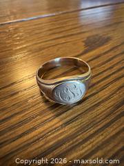 MaxSold Auction: 10k Signet Rings  - Hamilton (Ontario, Canada) PARTNER MANAGED Estate Sale Online Auction - Parkview Drive