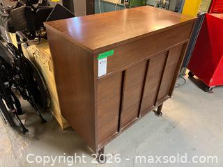 MaxSold Auction: Gibbard Dresser - Hamilton (Ontario, Canada) PARTNER MANAGED Estate Sale Online Auction - Parkview Drive