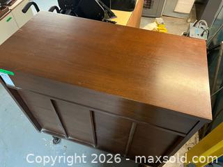 MaxSold Auction: Gibbard Dresser - Hamilton (Ontario, Canada) PARTNER MANAGED Estate Sale Online Auction - Parkview Drive
