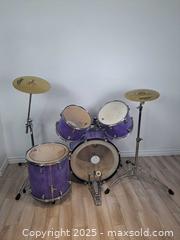 MaxSold Auction: Remo Acoustic Drum Set - Ottawa (Ontario, Canada) SELLER MANAGED Downsizing Online Auction - Redcar Crescent