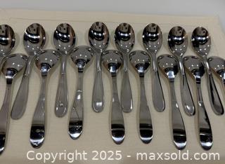 MaxSold Auction: 16 pieces Stainless Steel Spoons - New Westminster (British Columbia, Canada) SELLER MANAGED Reseller Online Auction - Columbia Street