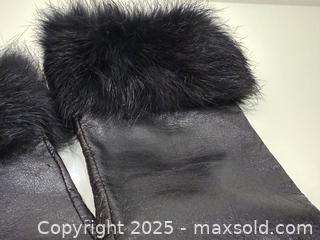MaxSold Auction: Black Leather Gloves - New Westminster (British Columbia, Canada) SELLER MANAGED Reseller Online Auction - Columbia Street