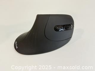 MaxSold Auction: Jelly Comb Ergonomic Vertical Wireless &#38; Bluetooth Mouse with USB Receiver - New Westminster (British Columbia, Canada) SELLER MANAGED Reseller Online Auction - Columbia Street