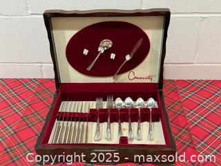 MaxSold Auction:  Vintage Oneida Community Silverware Set Classic brand with over a century of tradition - New Westminster (British Columbia, Canada) SELLER MANAGED Reseller Online Auction - Columbia Street