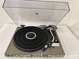MaxSold Auction: Technics Turntable - Toronto (Ontario, Canada) SELLER MANAGED Downsizing Online Auction - Superior Avenue