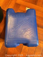 MaxSold Auction: KeepCold insulated jug &#38; Aquavainer water container (2-piece lot) - Mississippi Mills (Ontario, Canada) SELLER MANAGED Downsizing Online Auction - Rae Road