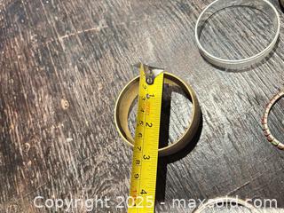 MaxSold Auction: Lot of ~30 Bracelets &#38; Bangles (Mixed Styles) - Mississippi Mills (Ontario, Canada) SELLER MANAGED Downsizing Online Auction - Rae Road