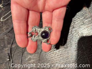 MaxSold Auction: Lot of 5 Pendant Necklaces, Mixed Materials - Mississippi Mills (Ontario, Canada) SELLER MANAGED Downsizing Online Auction - Rae Road