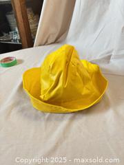 MaxSold Auction: Sou&#39;Wester Yellow Coated-Polyester Rain Bucket Hat, Adult - Mississippi Mills (Ontario, Canada) SELLER MANAGED Downsizing Online Auction - Rae Road